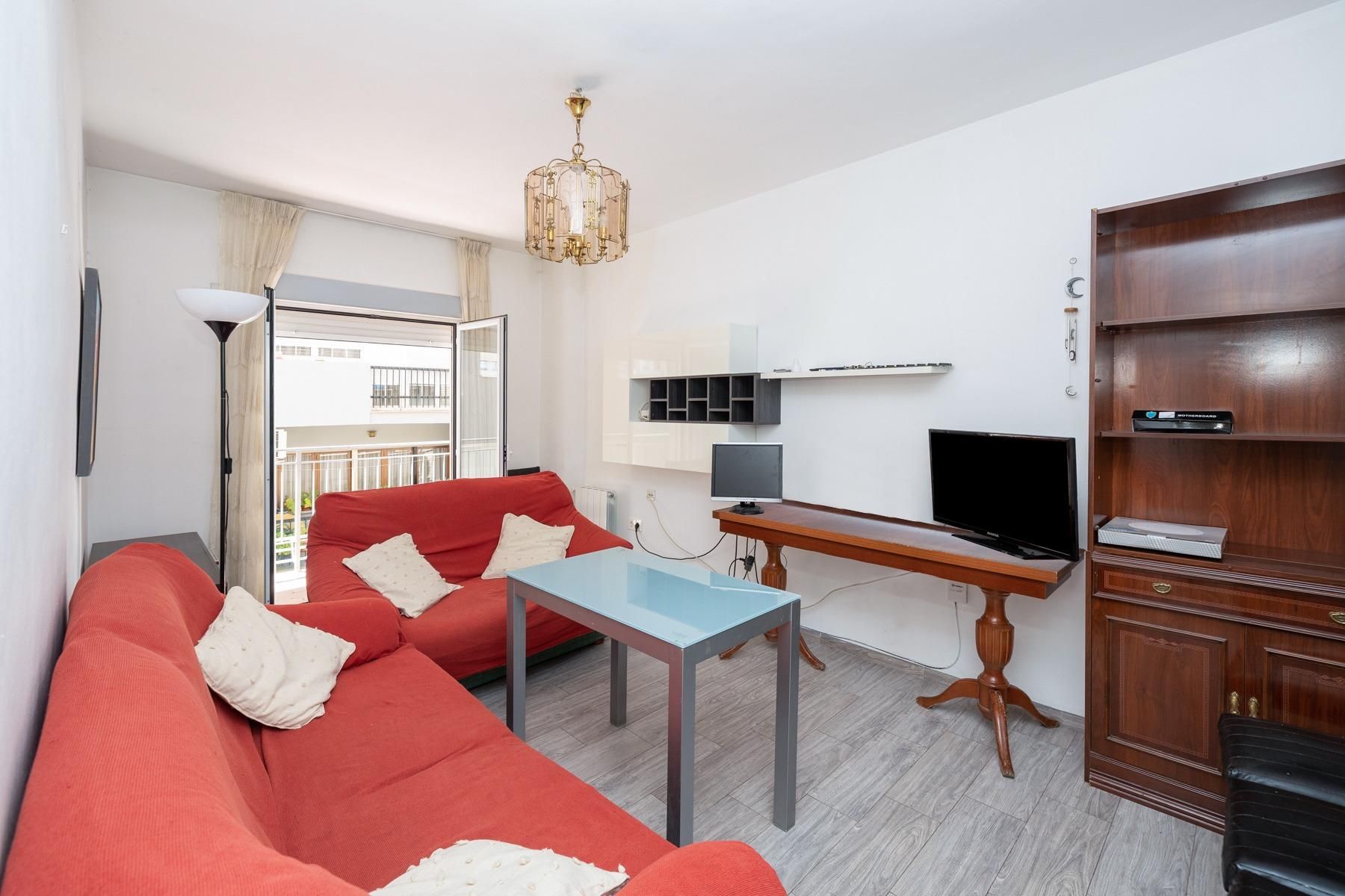 Wohnzimmer von Wohnung zum Verkauf in  Granada Capital mit Möbliert und Balkon