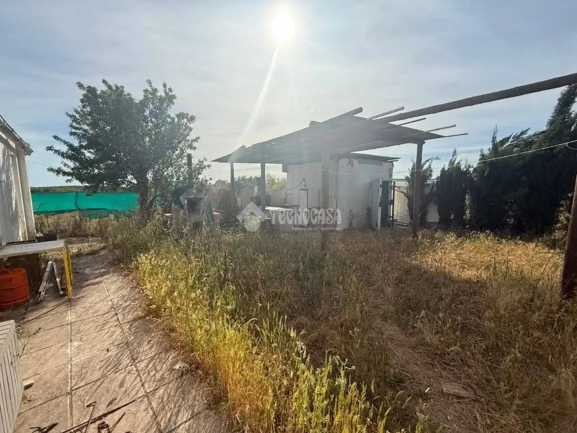 Finca rústica en venta en Arahal con Calefacción y Piscina