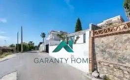 Vista exterior de Casa o xalet en venda en Torremolinos amb Aire condicionat, Calefacció i Terrassa