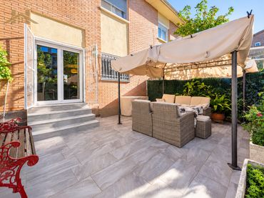 Casa a schiera con piscina in vendita a Calle Cañada Real