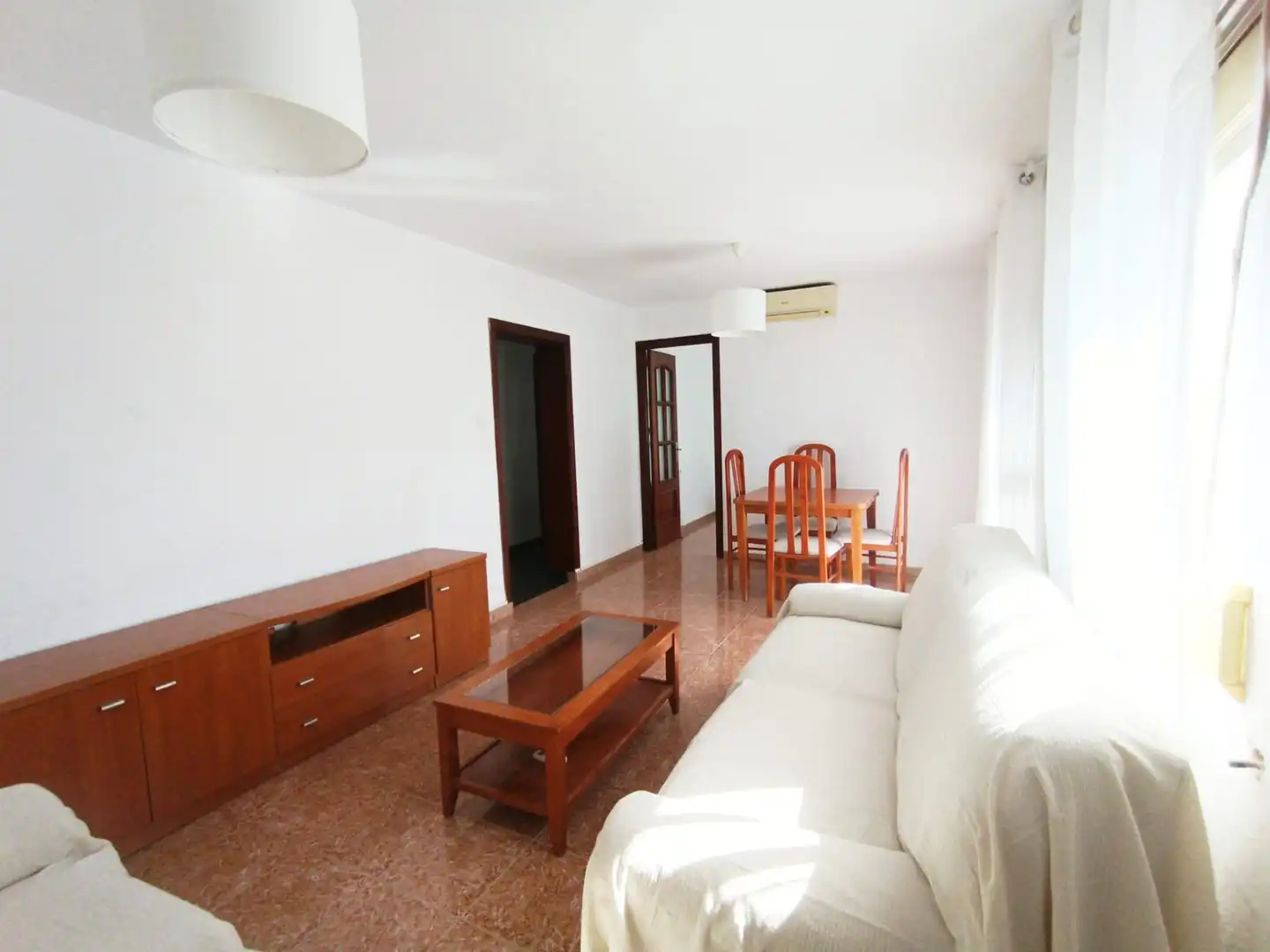 Sala d'estar de Pis en venda en San Fernando amb Aire condicionat i Balcó