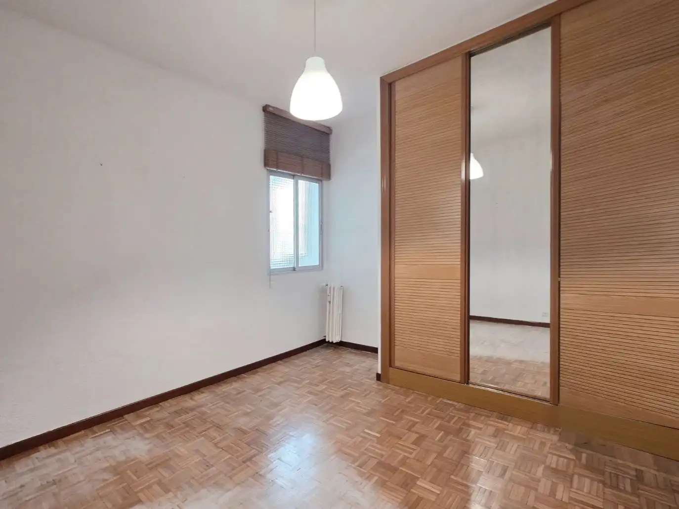 Habitación de Piso en venta en  Madrid Capital con Aire acondicionado y Terraza