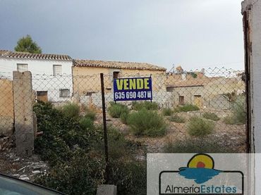 Terrenys i solars en venda a Albox