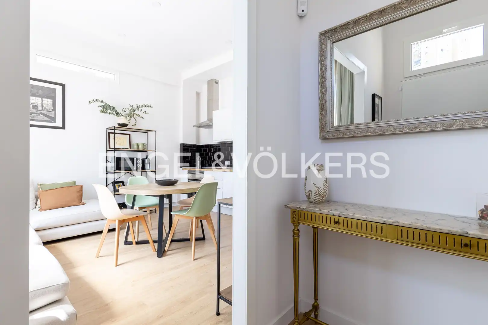 Exterior view of Flat for sale in Madrid  with Heating
