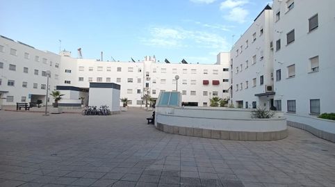 Foto 2 de Piso en venta en El Torrejón - El Cerezo, Sevilla Capital