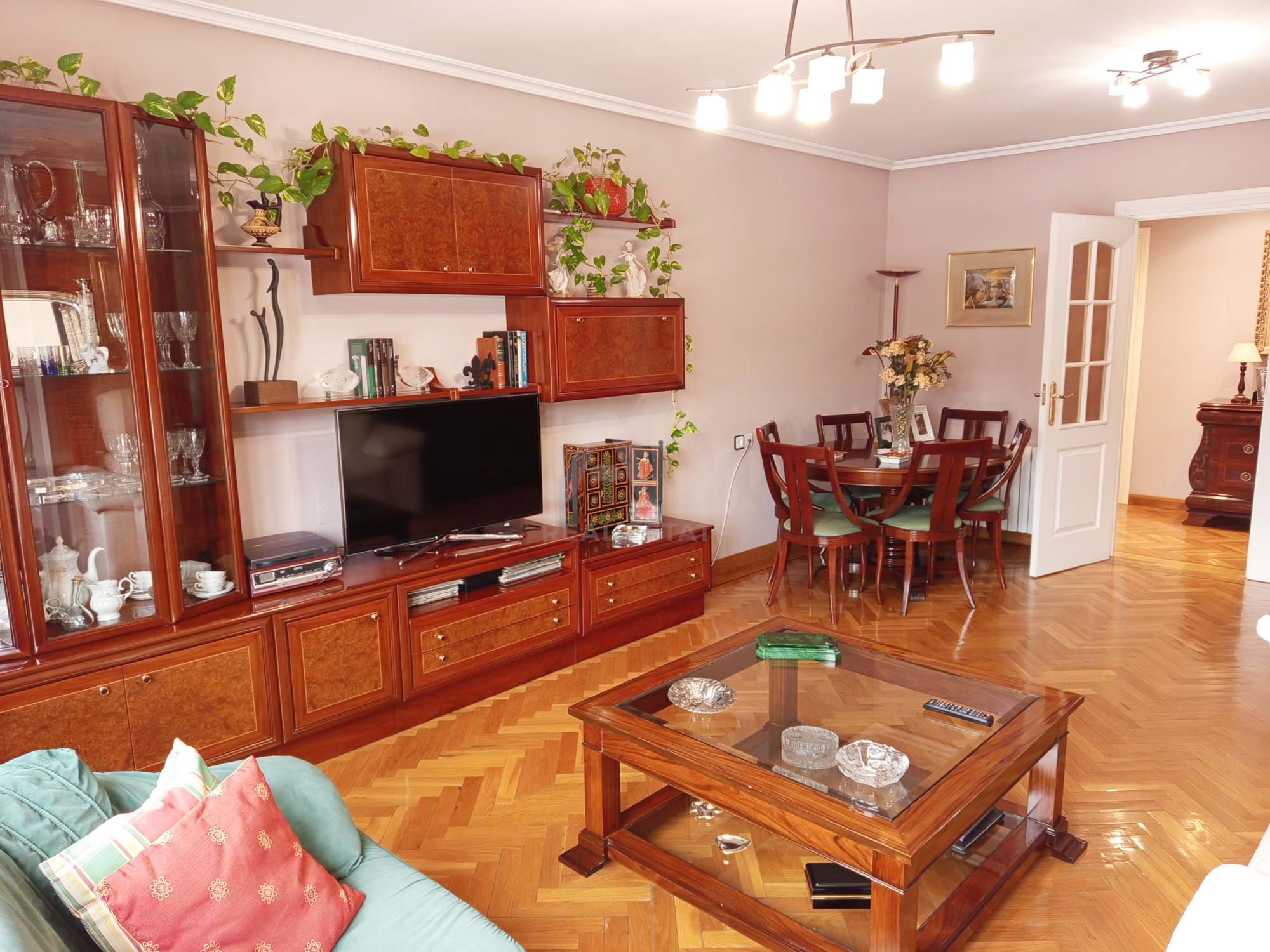 Sala d'estar de Pis en venda en Soria Capital  amb Calefacció