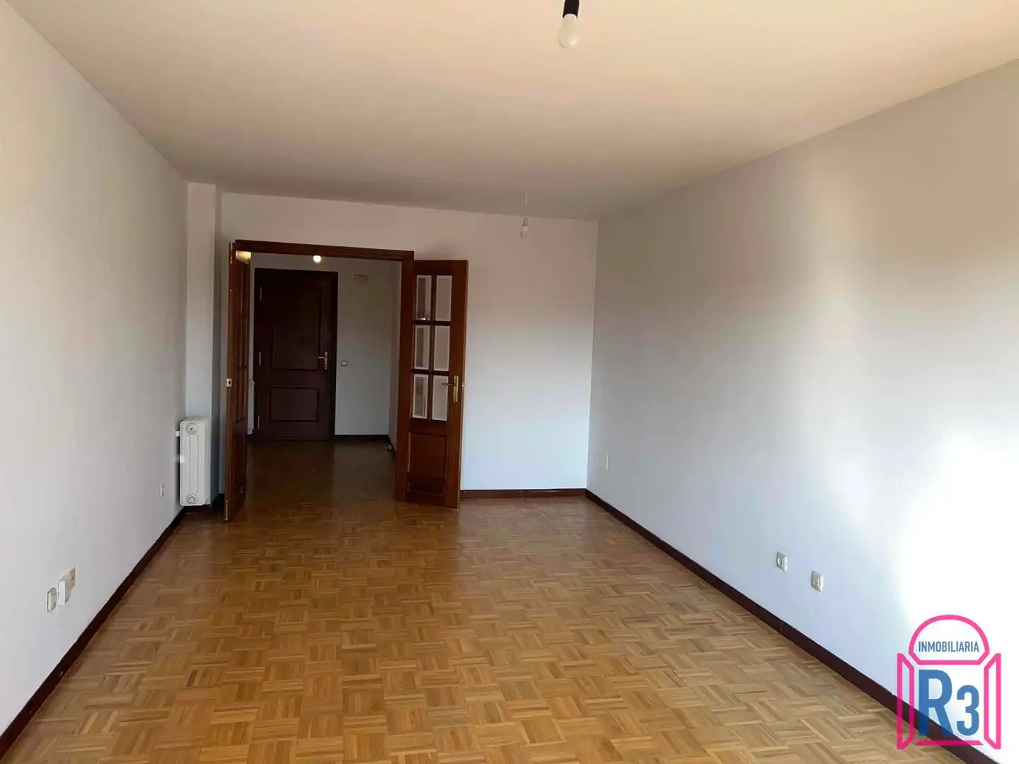 Sala d'estar de Pis de lloguer en León Capital  amb Calefacció, Terrassa i Traster