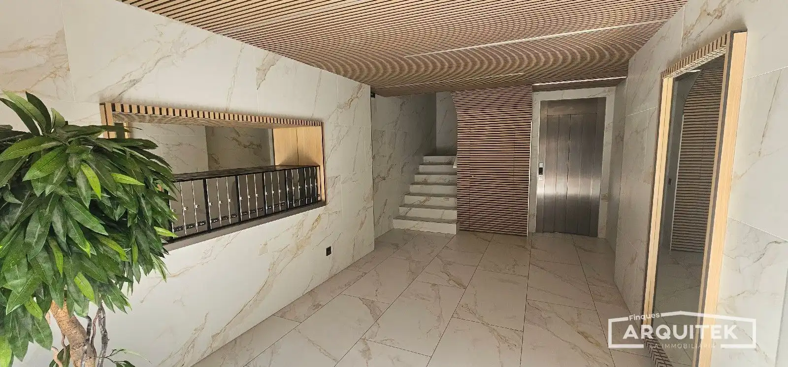Flat for sale in Lleida  with Air Conditioner, Private garden and Terrace