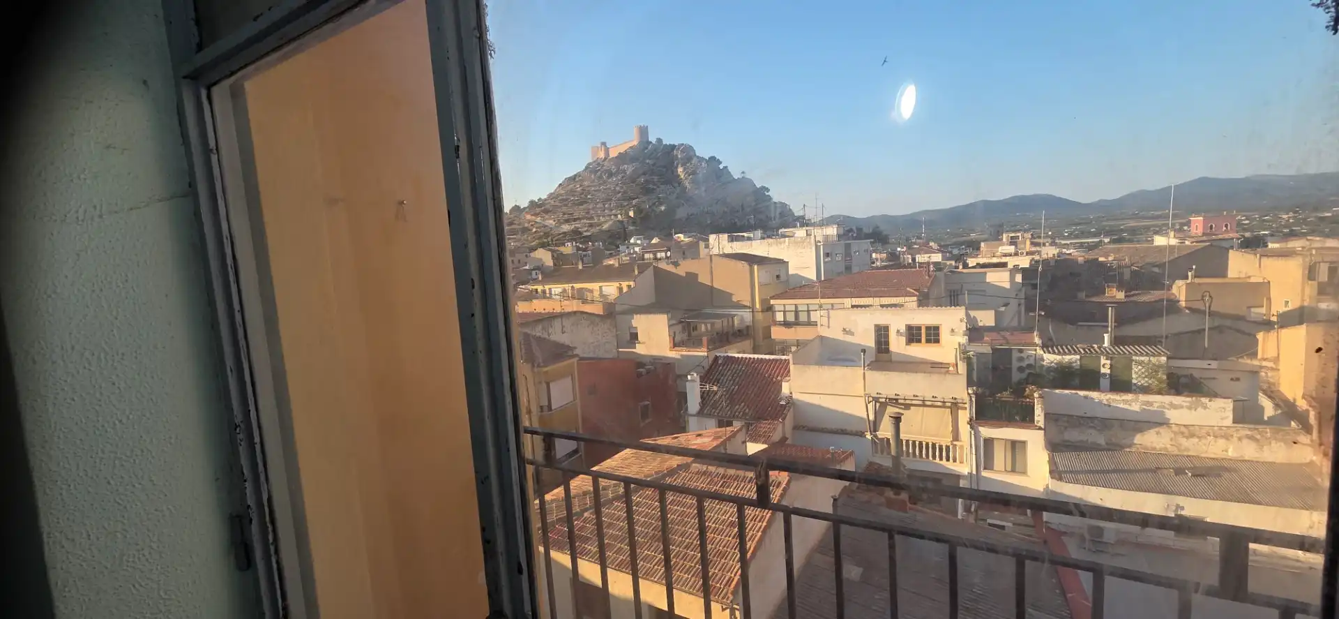 Vista exterior de Piso en venta en Castalla con Balcón