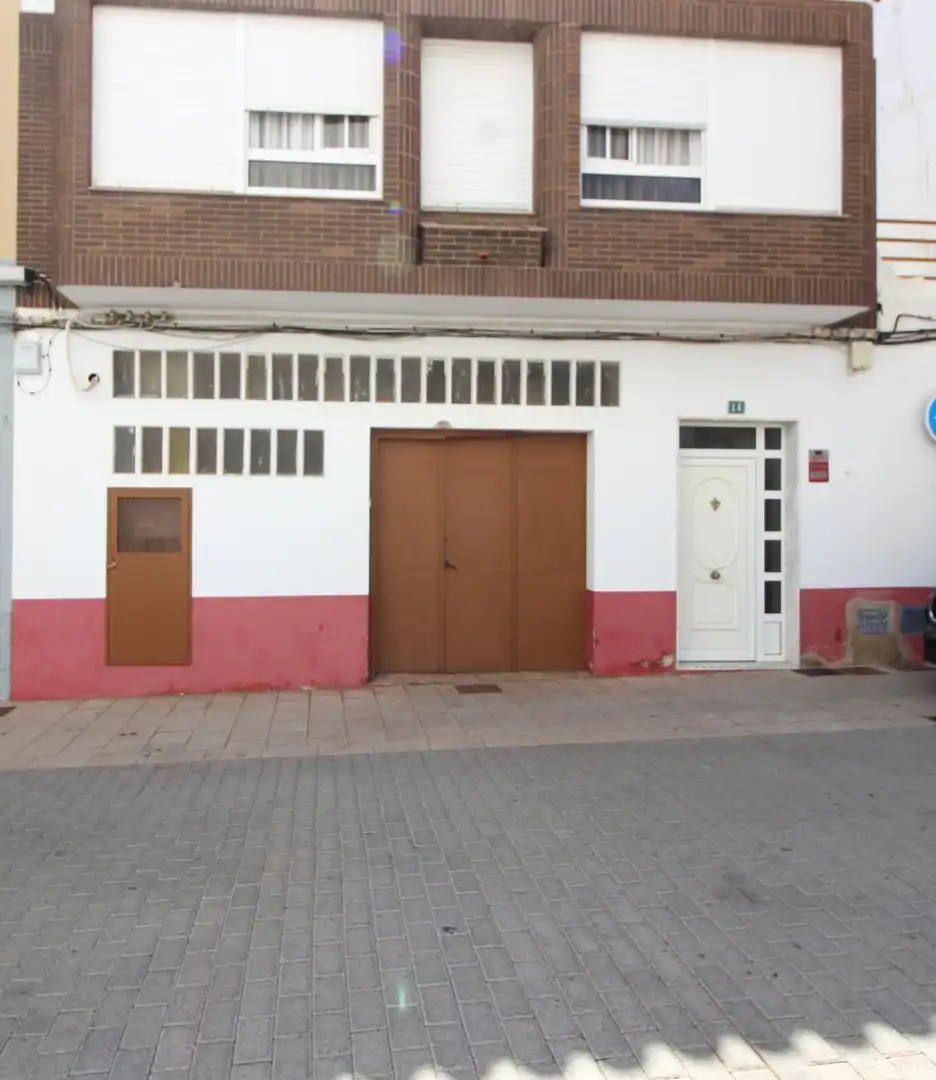 Vista exterior de Local en venta en Oropesa del Mar / Orpesa