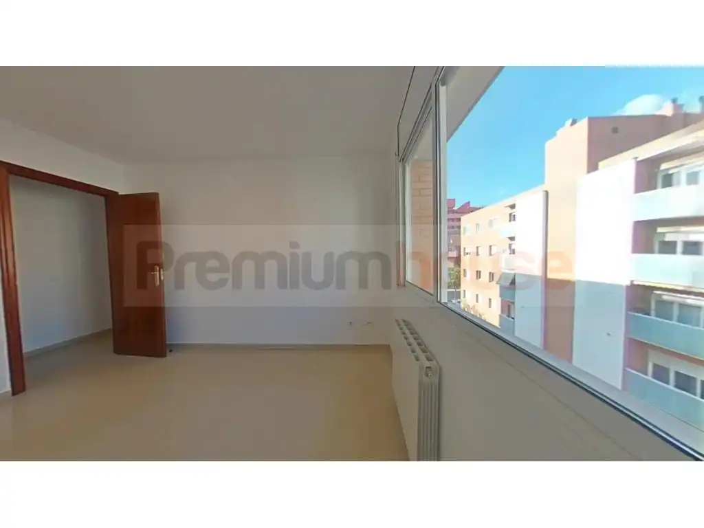 Bedroom of Flat for sale in Reus