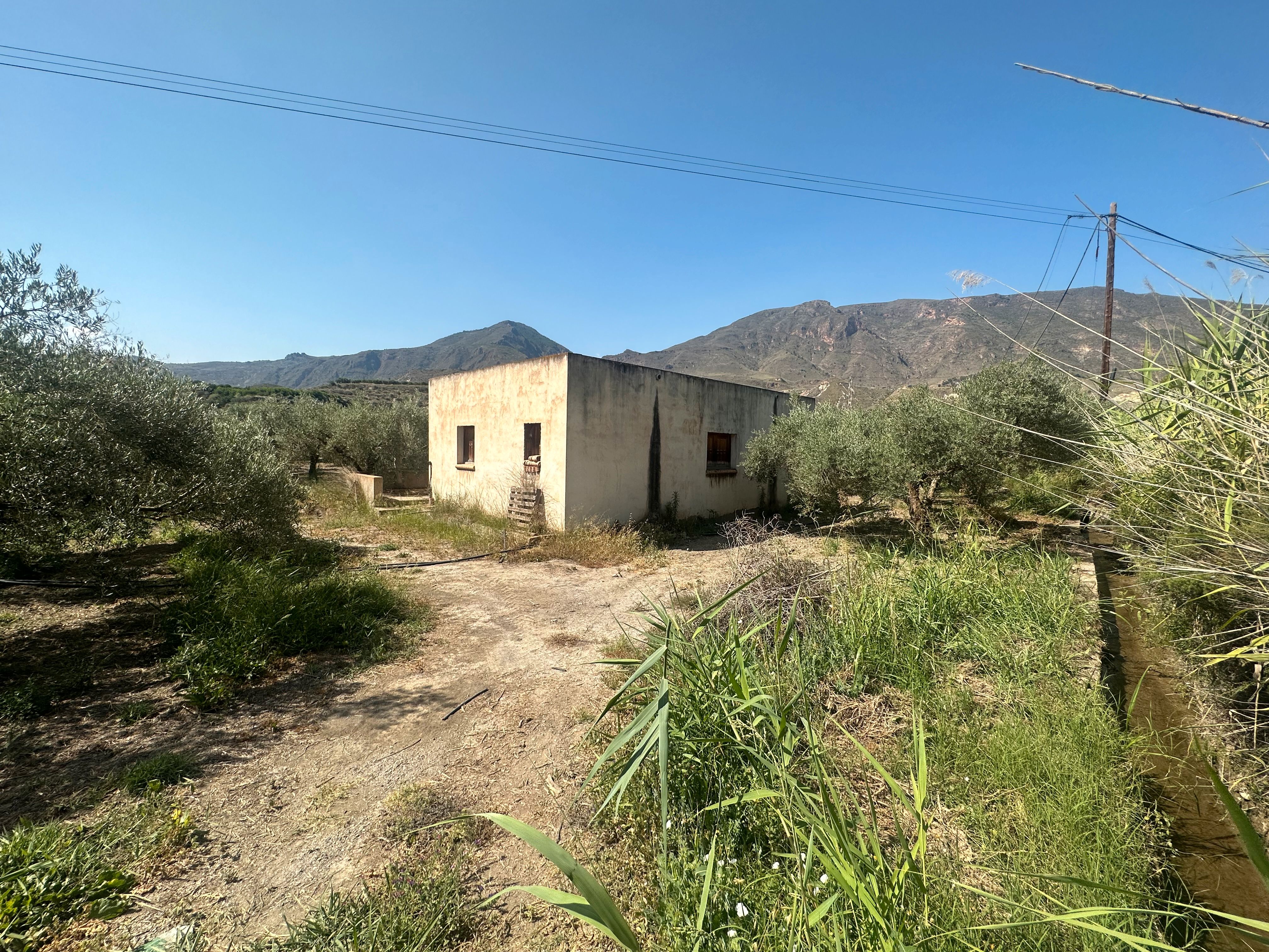 Finca rústica en venda en Bentarique amb Jardí privat