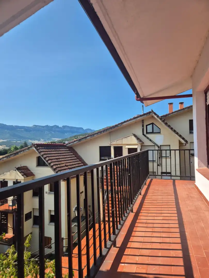 Terrassa de Apartament en venda en Valle de Mena amb Terrassa