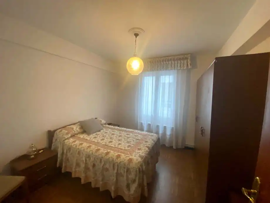 Habitación de Piso en venta en Vitoria - Gasteiz con Calefacción, Trastero y Amueblado