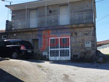 Casa con balcone in vendita a Xinzo de Limia
