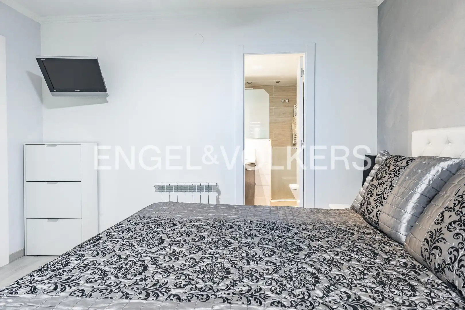 Bedroom of Houses for sale in Badalona  with Air Conditioner, Heating and Private garden