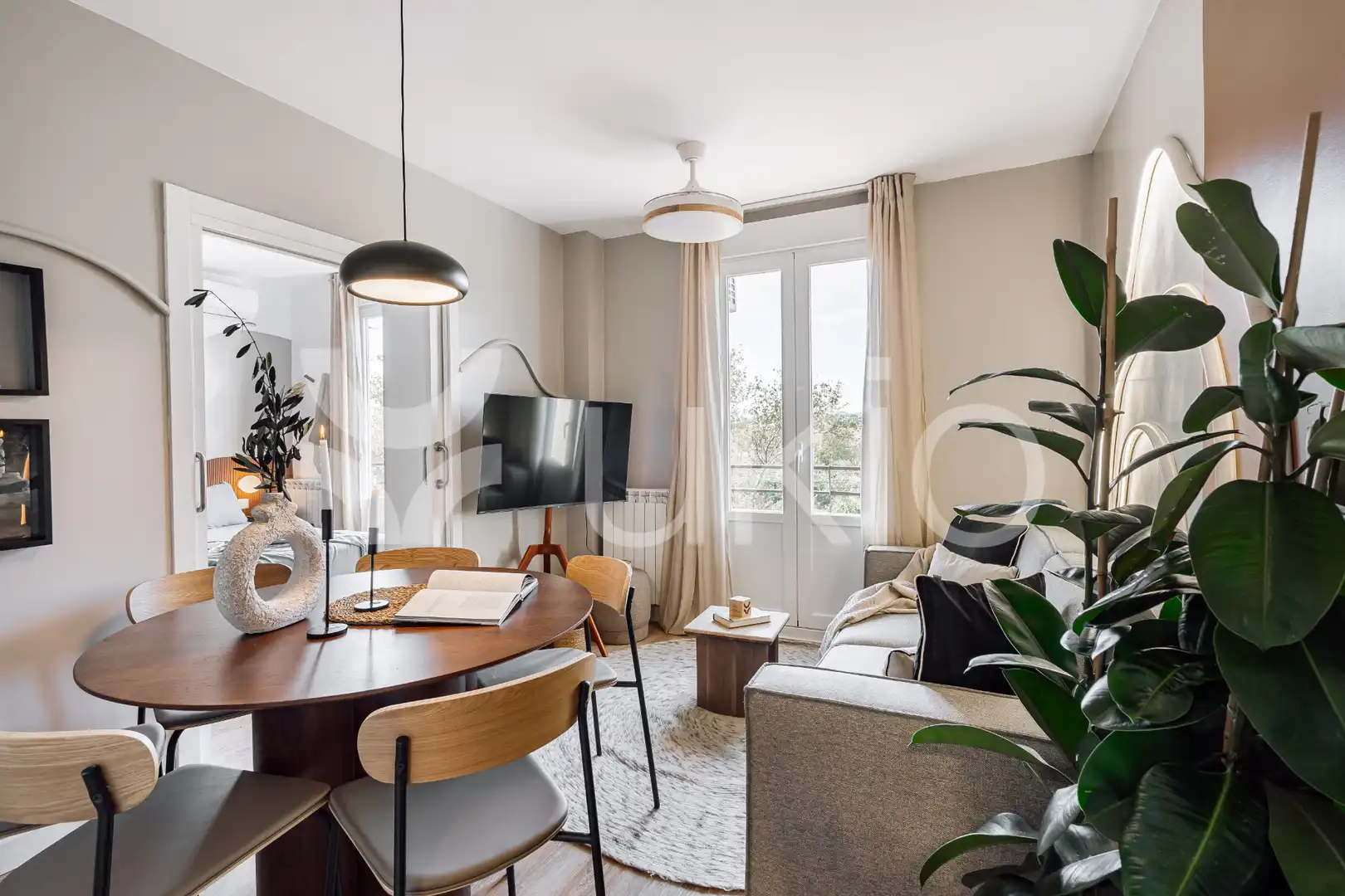 Sala d'estar de Apartament de lloguer en Madrid amb Aire condicionat, Calefacció i Terrassa