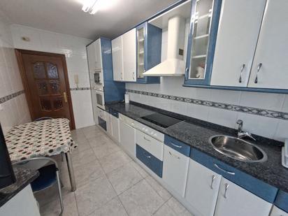 Cuina de Pis en venda en Vitoria - Gasteiz amb Calefacció, Parquet i Terrassa
