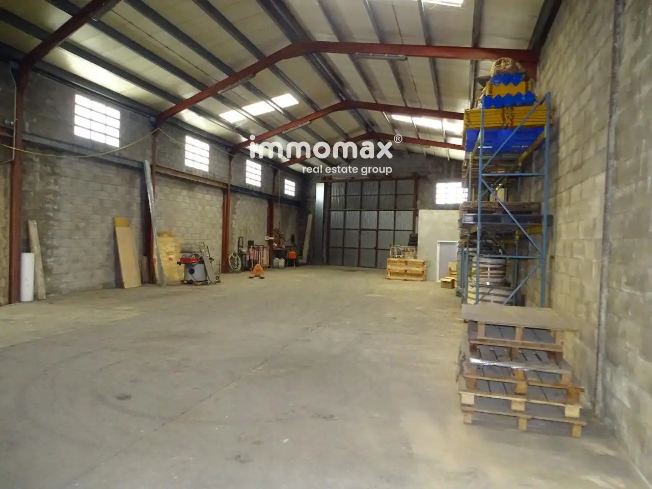 Nave industrial en venta en Caseres