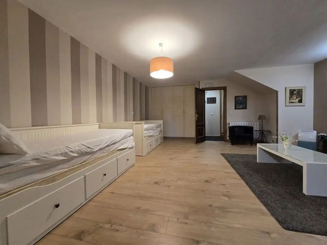 Habitación de Casa o chalet en venta en Llanes con Calefacción y Terraza