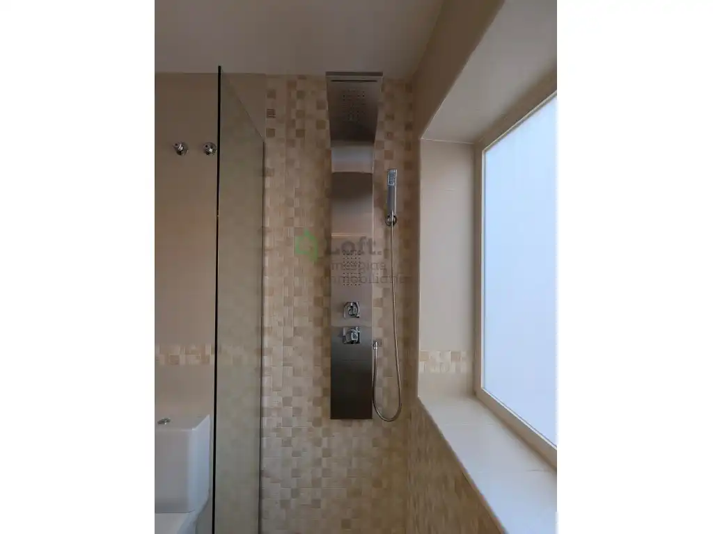 Bathroom of Attic for rent in Badajoz  with Air Conditioner