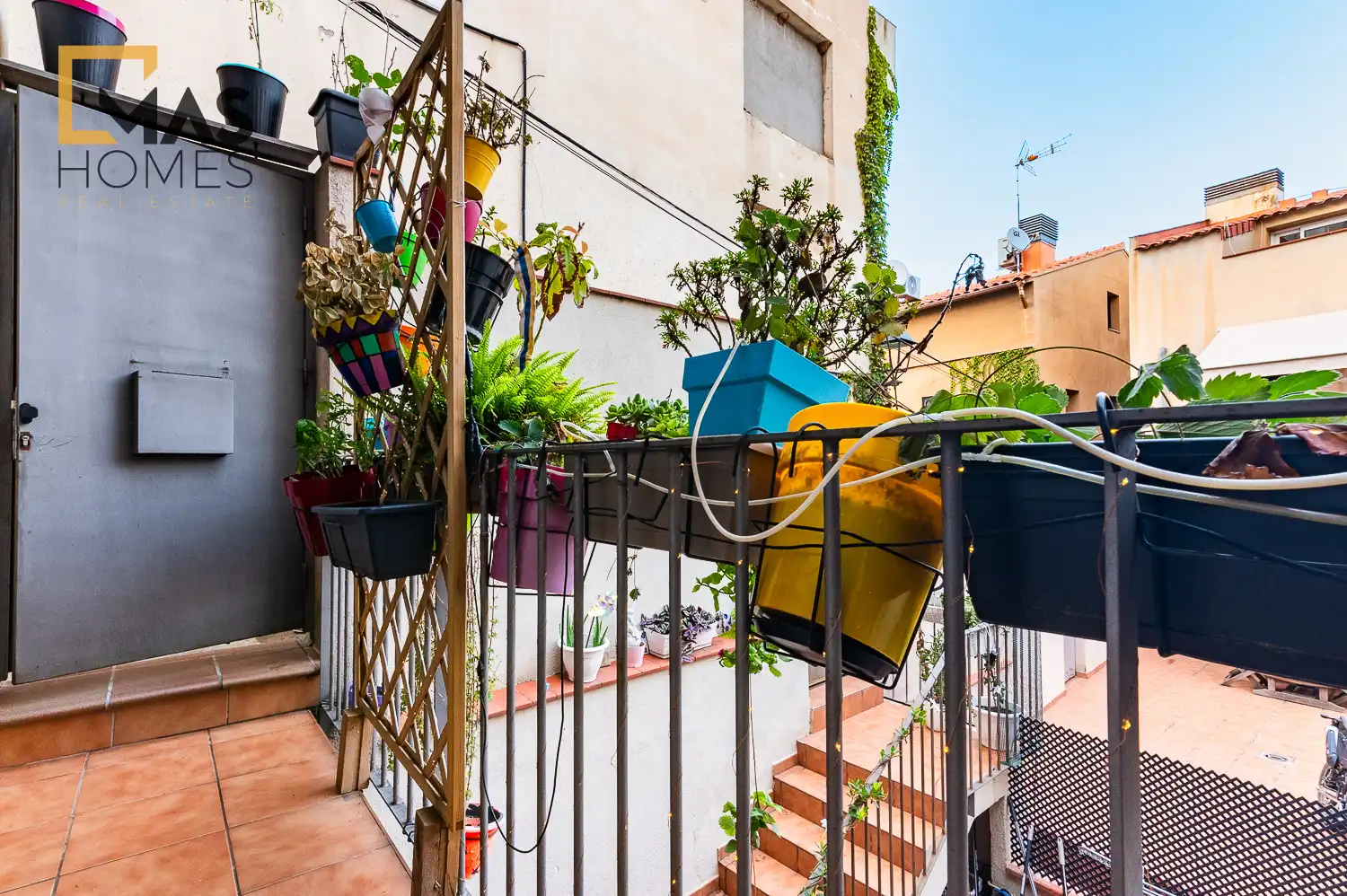 Terrasse von Erdgeschoss zum Verkauf in Martorell mit Balkon
