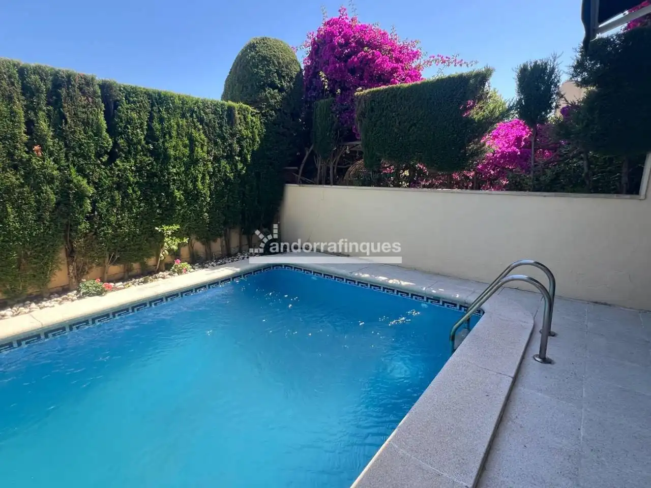 Piscina de Casa o xalet en venda en Vilassar de Mar amb Jardí privat, Terrassa i Piscina