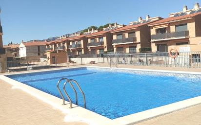 Piscina de Apartament en venda en Mont-roig del Camp amb Aire condicionat i Terrassa