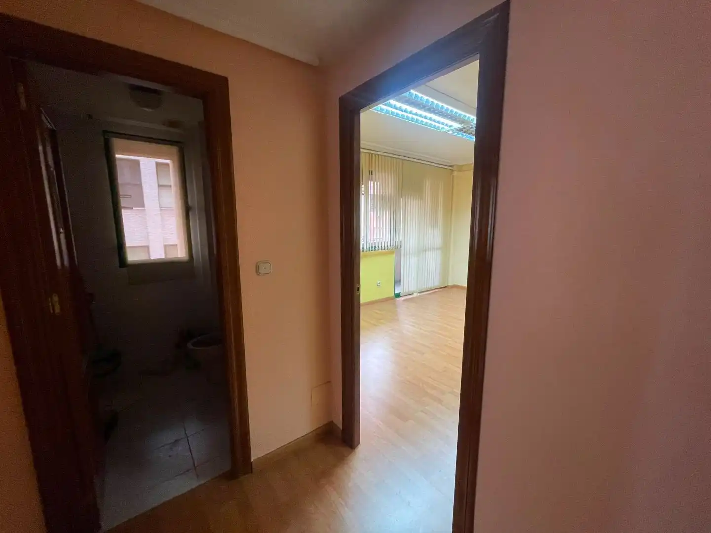 Büro zur Miete in Molina de Segura mit Klimaanlage, Terrasse und Balkon