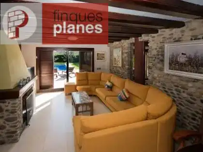 Sala d'estar de Casa o xalet en venda en La Seu d'Urgell amb Jardí privat, Terrassa i Traster