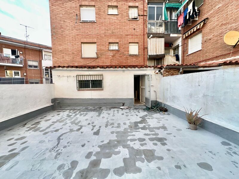 Vista exterior de Piso en venta en  Madrid Capital con Aire acondicionado, Calefacción y Terraza