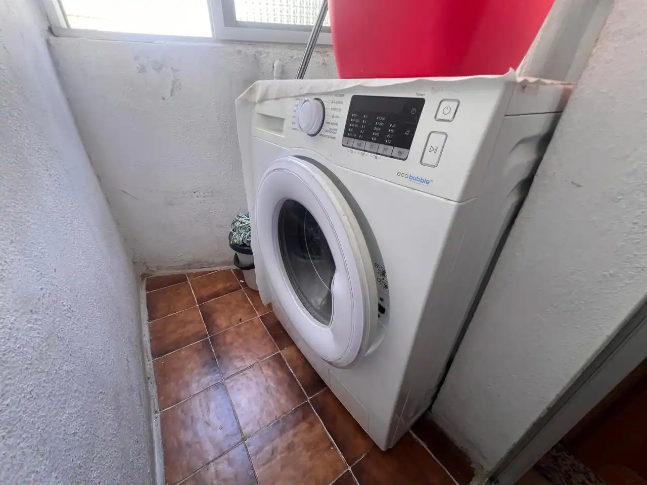 Habitació a calle de Torrevella, La Raïosa