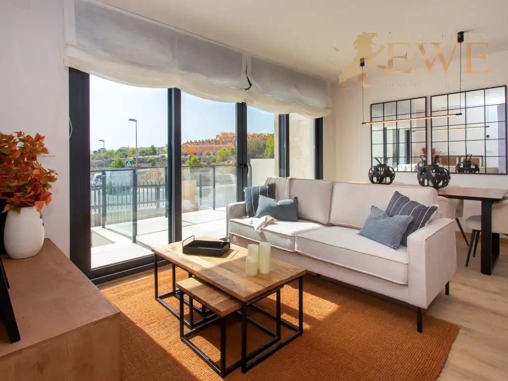 Reihenhaus zum Verkauf in Avenida Alicante, imagen 4