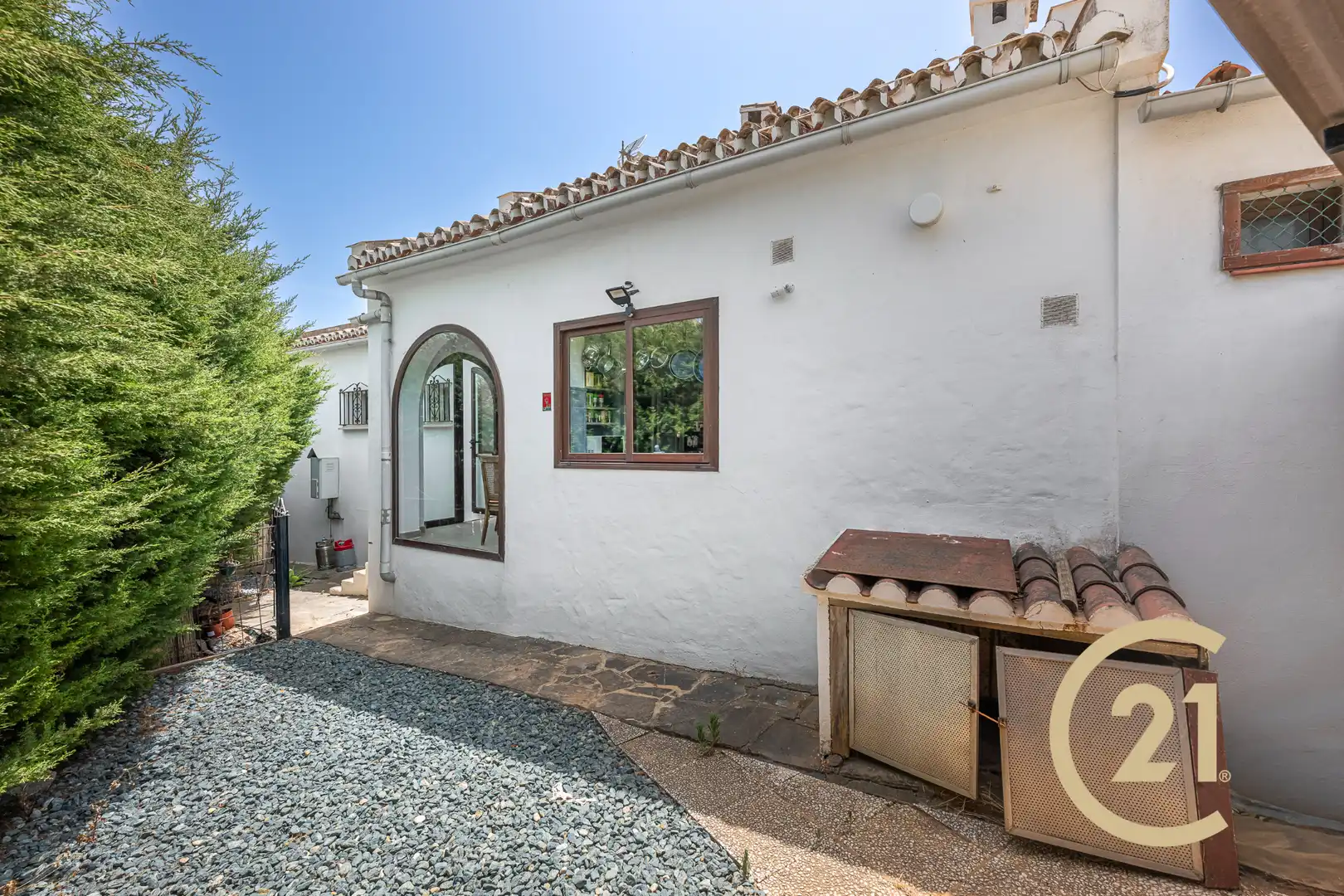 Vista exterior de Casa o chalet en venta en Sotogrande con Aire acondicionado, Jardín privado y Terraza
