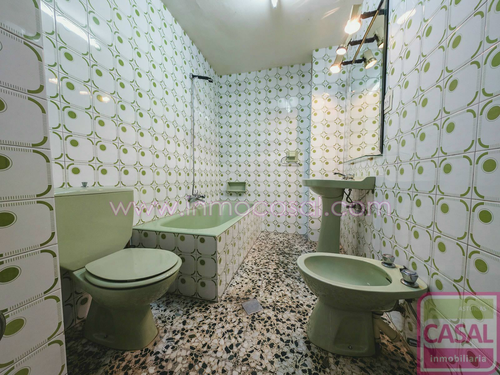 Bathroom of Flat for sale in Mieres (Asturias)  with Heating and Furnished