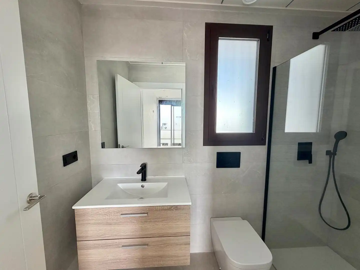 Bany de Apartament en venda en Orihuela amb Terrassa, Traster i Piscina comunitària