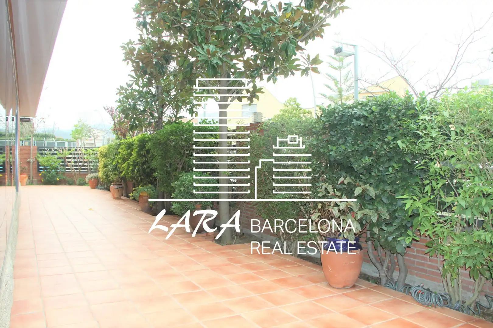 Vista exterior de Casa o chalet en venta en Viladecans con Aire acondicionado, Calefacción y Jardín privado