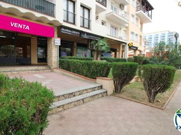 Locale commerciale in vendita a Muga - Gran Reserva - Badia