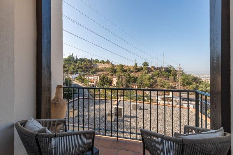 Terrassa de Casa o xalet en venda en  Granada Capital amb Aire condicionat, Calefacció i Jardí privat