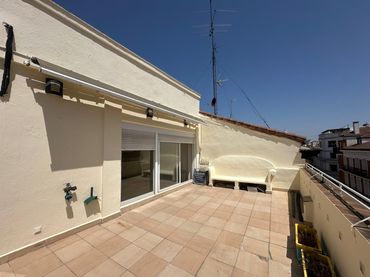 Penthouse mit Aufzug zur Miete in Centro