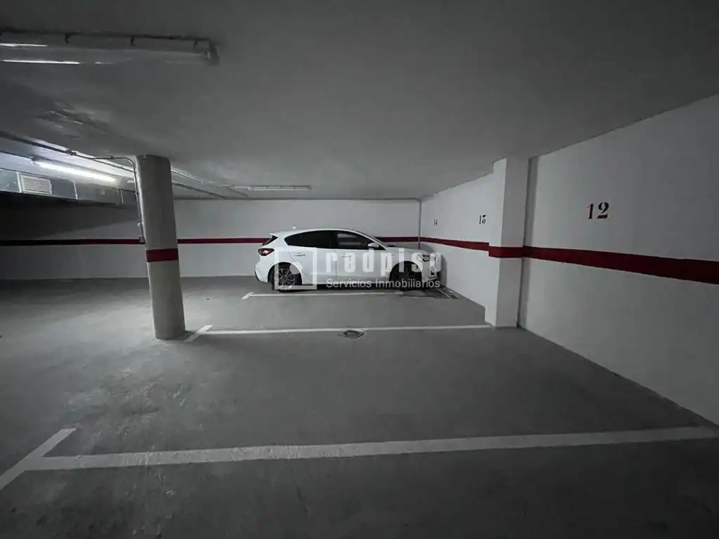 Parking of Garage for rent in Madrid