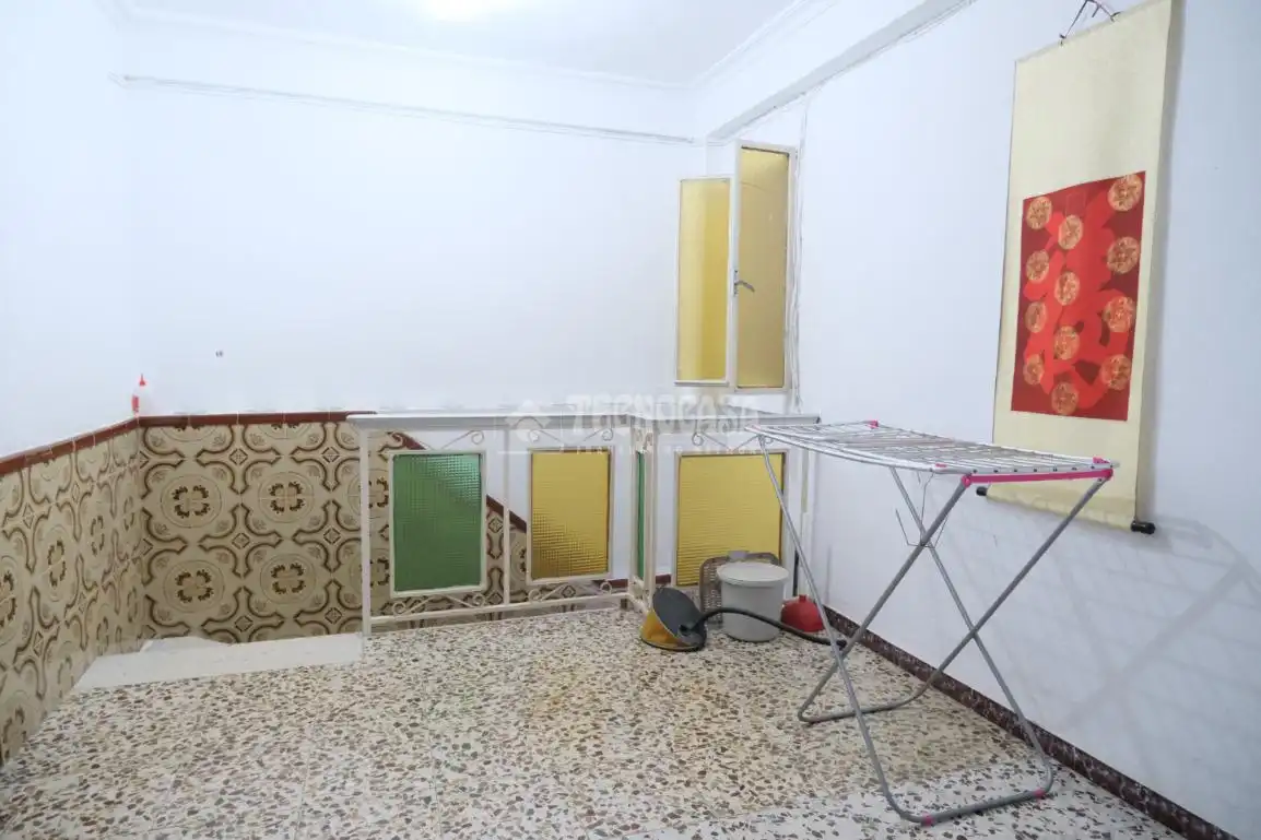 Detached homes for sale in Sevilla  with Air Conditioner and Balcony