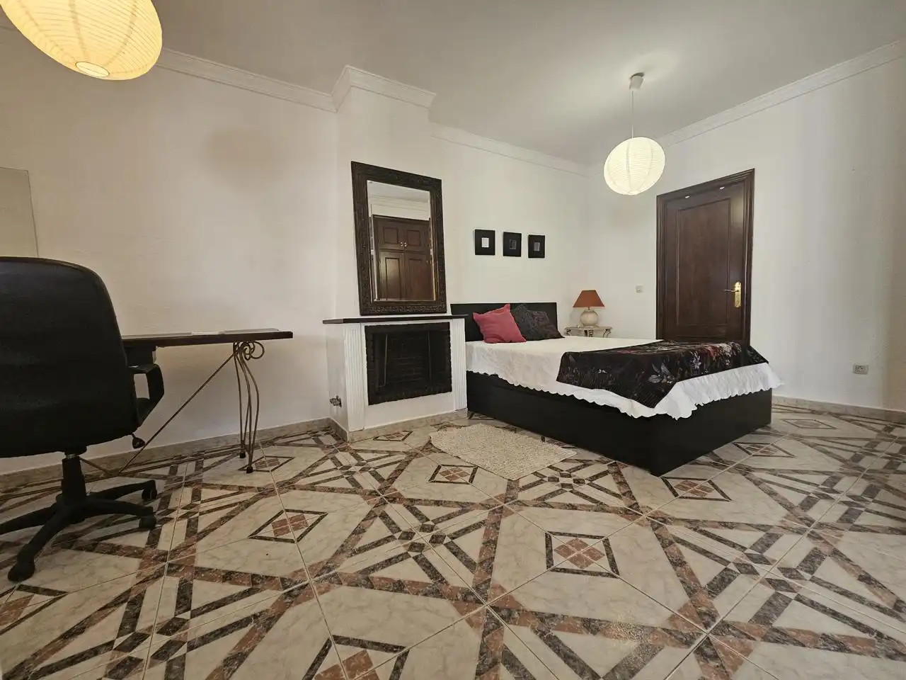 Ground floor for rent in Calle Volga, El Rocío - La Milagrosa