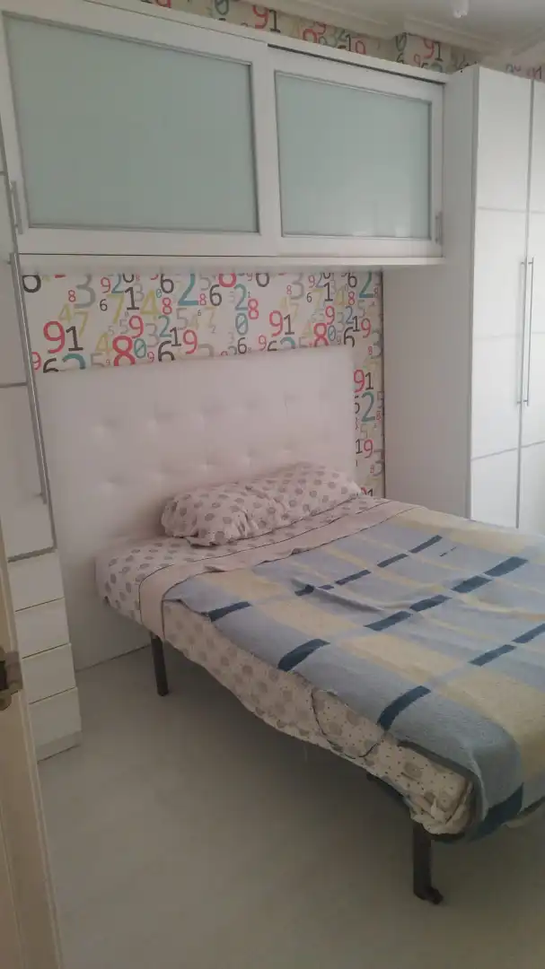 Dormitori de Apartament en venda en Nájera amb Calefacció, Parquet i Traster