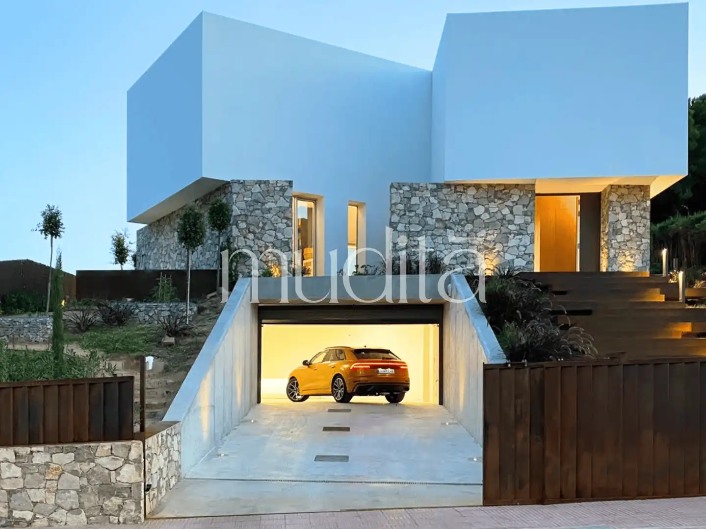 Vista exterior de Casa o xalet en venda en Teià amb Calefacció, Jardí privat i Terrassa