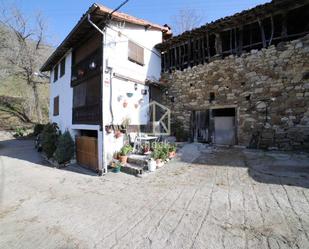Vista exterior de Finca rústica en venda en Laviana amb Terrassa i Balcó