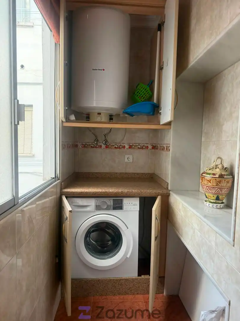 Küche von Wohnung zur Miete in Huelva mit Klimaanlage, Möbliert und Ofen