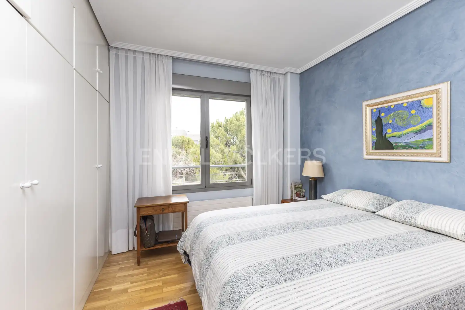 Außenansicht von Maisonette zur Miete in La Moraleja mit Klimaanlage, Heizung und Privatgarten