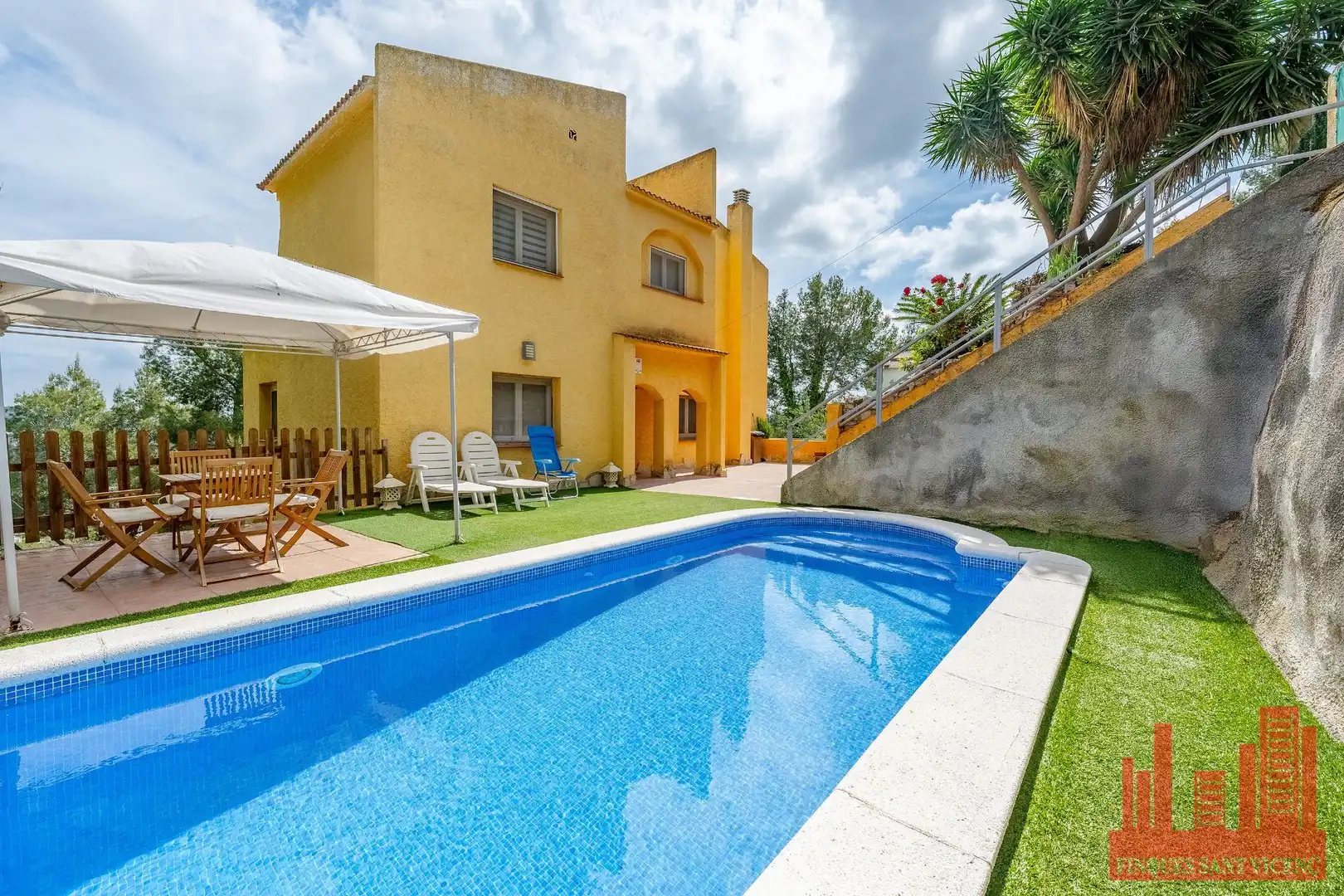 Piscina de Casa o chalet en venta en Vallirana con Aire acondicionado, Calefacción y Piscina