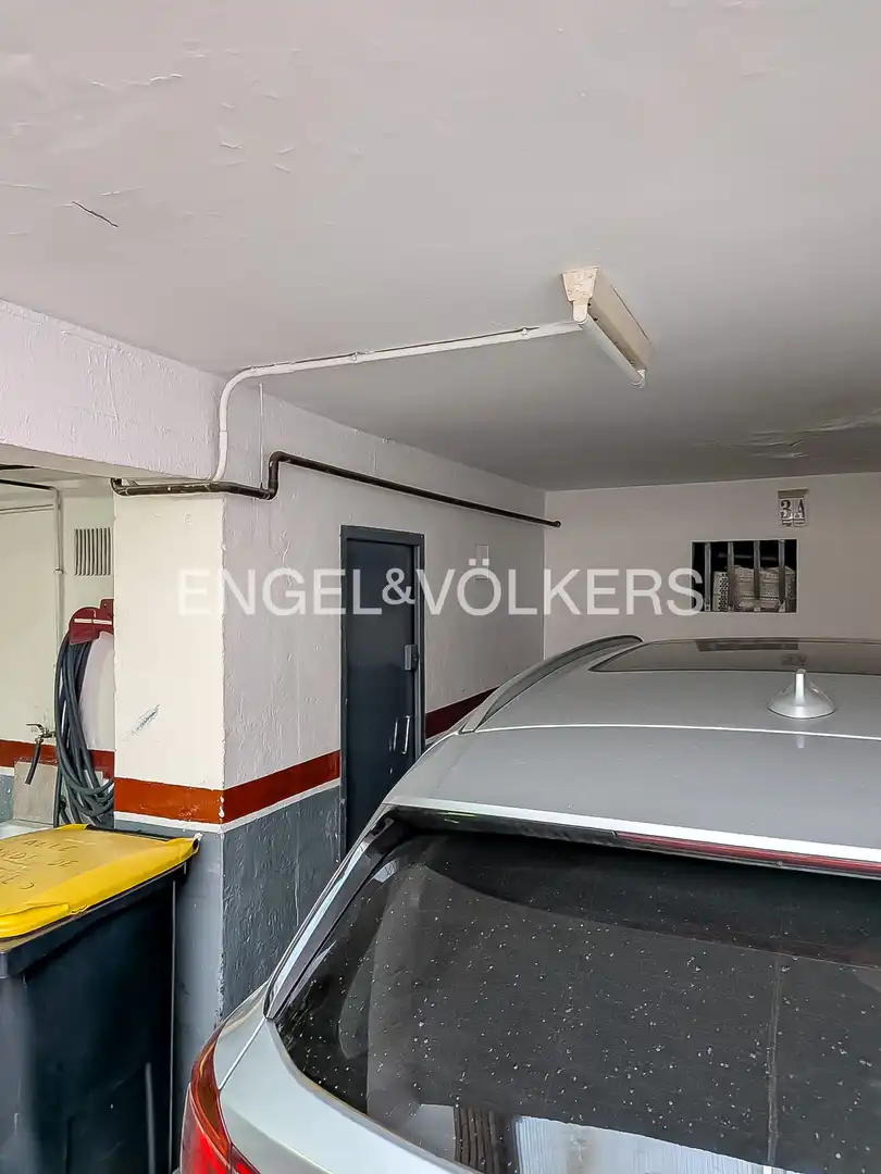 Parkplatz von Wohnung zum Verkauf in Madrid mit Klimaanlage, Heizung und Terrasse